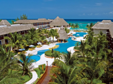 Paquete Playa del Carmen Hotel + Avión en oferta. Para más descuentos y promociones, visita PromoDromo.